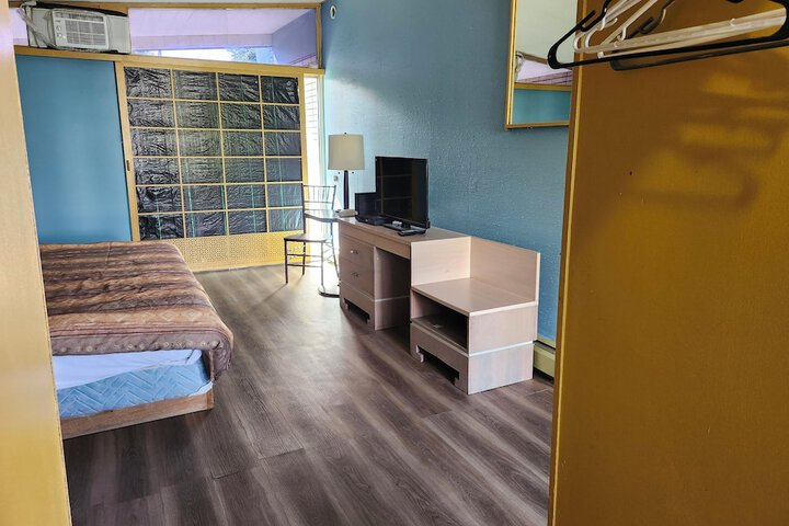 Room 47 of 65