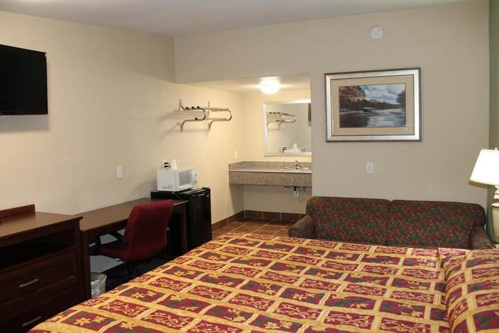 Room 14 of 21