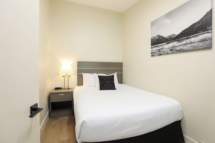 Bayshore Inn & Spa