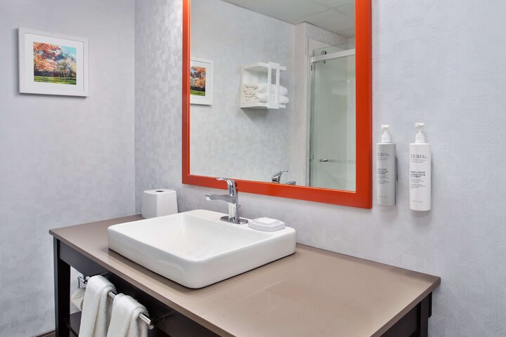 Hampton Inn & Suites Newark Airport Elizabeth