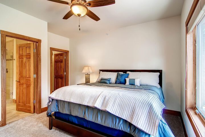 Black Canyon Inn Unit H4 Deluxe