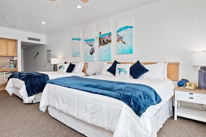 Beach House Inn & Suites