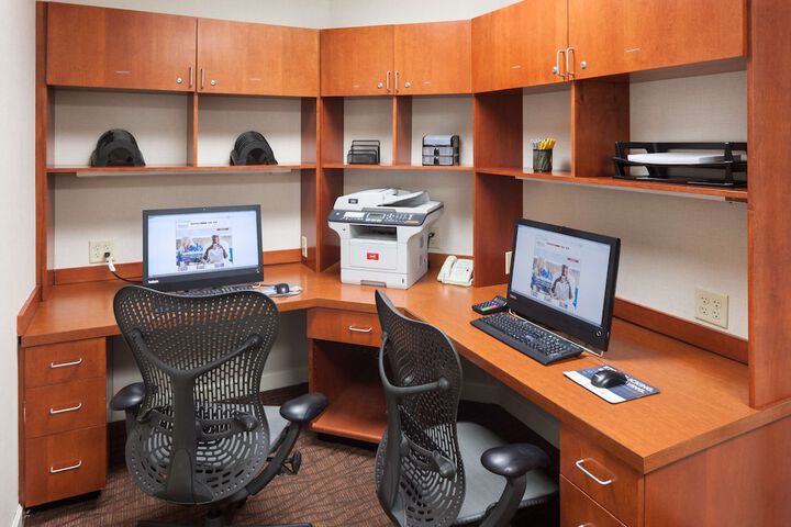 Business Center 43 of 43