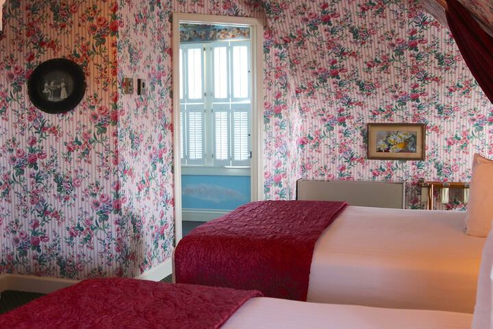 Room 95 of 113