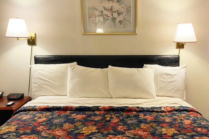 Oak Grove Inn