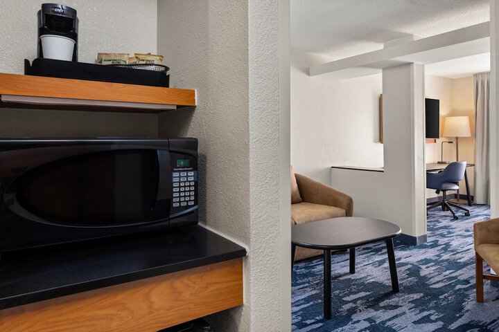 Room 17 of 36