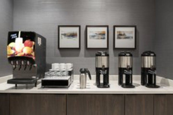 Breakfast/Coffee Service 151 of 180