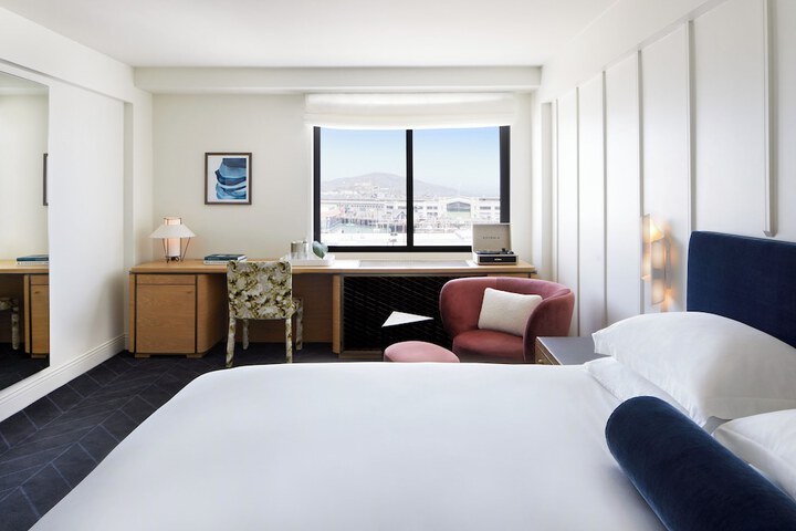 Kimpton Alton Fishermans Wharf by IHG