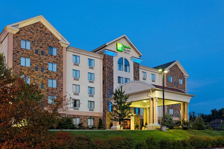 Holiday Inn Express Hotel and Suites Kingsport by IHG