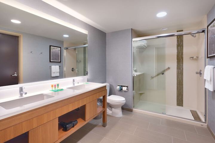 Room 20 of 35