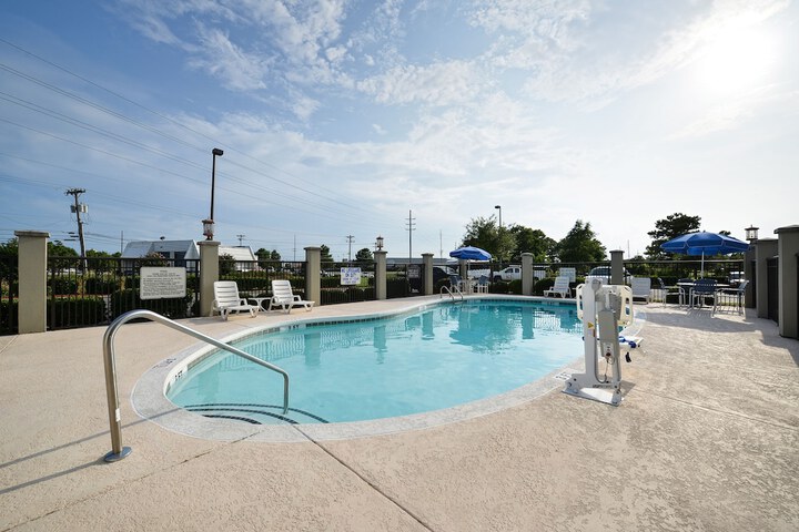 Pool 5 of 48