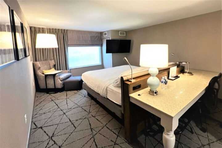 Room 27 of 50