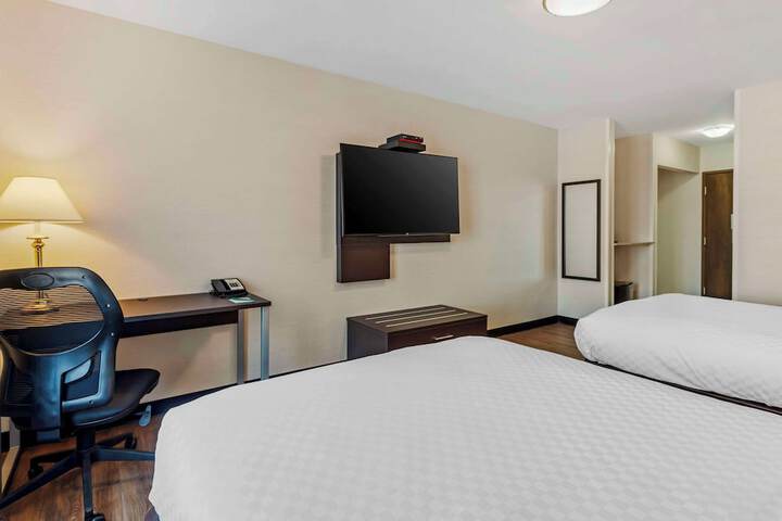 Room 13 of 40