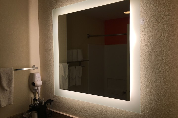 Room 21 of 32