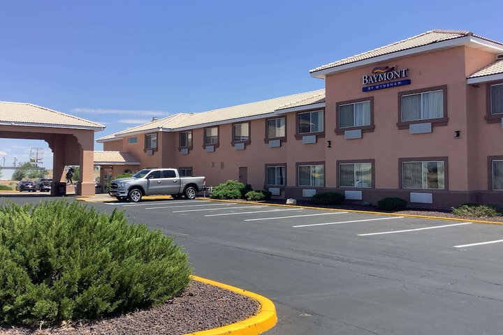 Baymont Inn & Suites by Wyndham