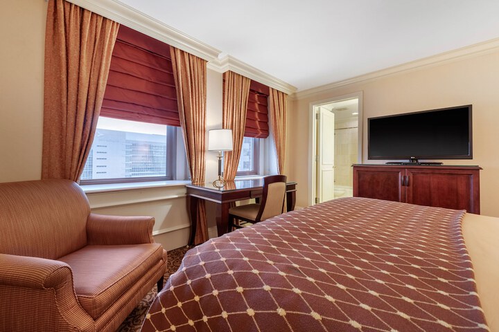 Omni William Penn Hotel