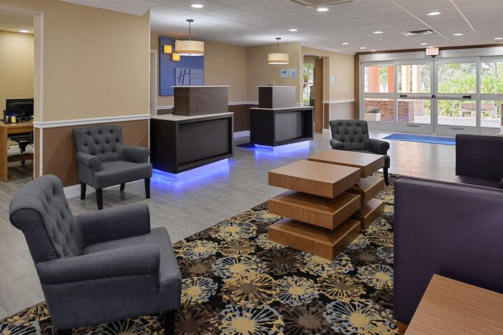 Holiday Inn Express & Suites Naples North - Bonita Springs by IHG