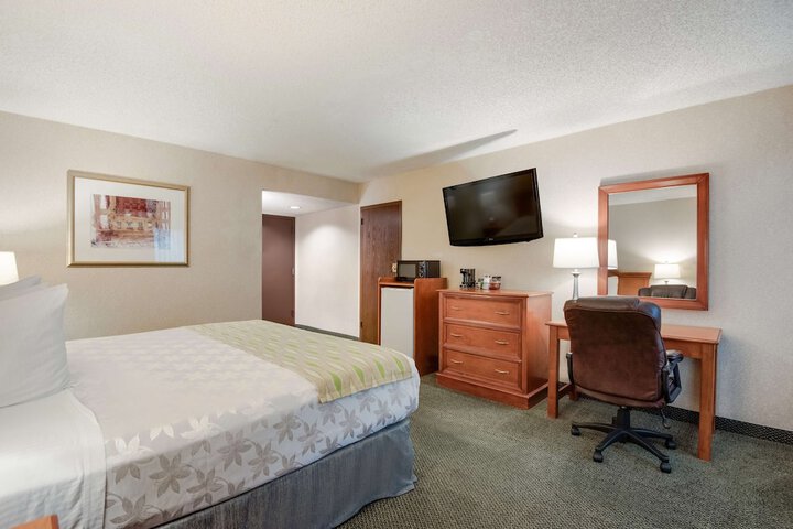 Room 61 of 81