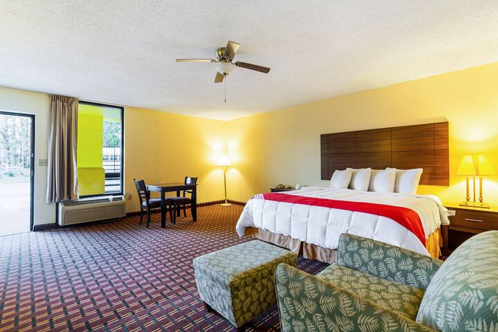 Room 22 of 48