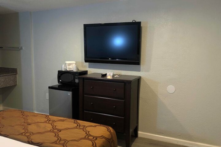 Room 19 of 22