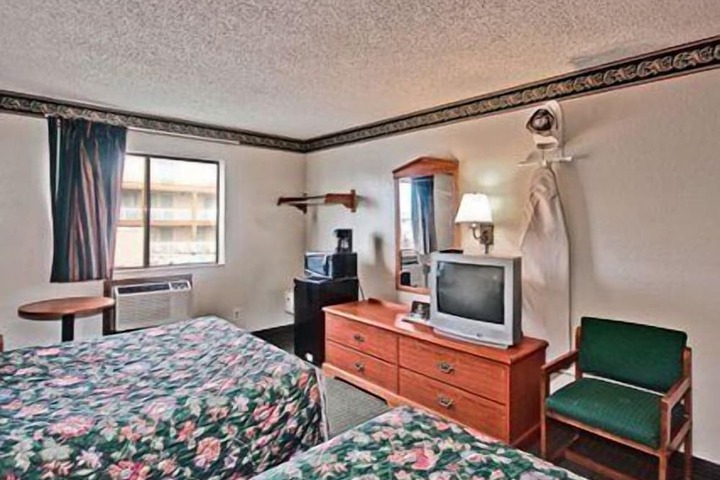 Room 31 of 43