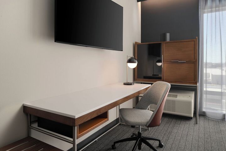 Room 16 of 29
