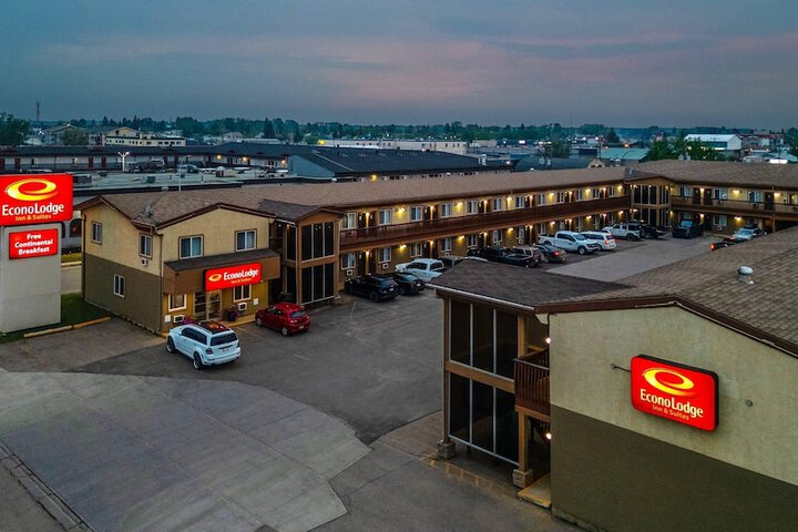 Econo Lodge Inn & Suites