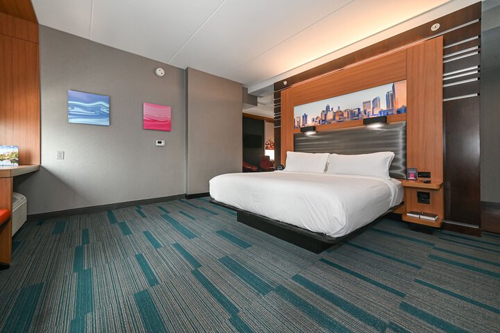 Room 10 of 35