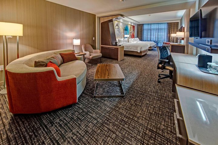 Room 21 of 40