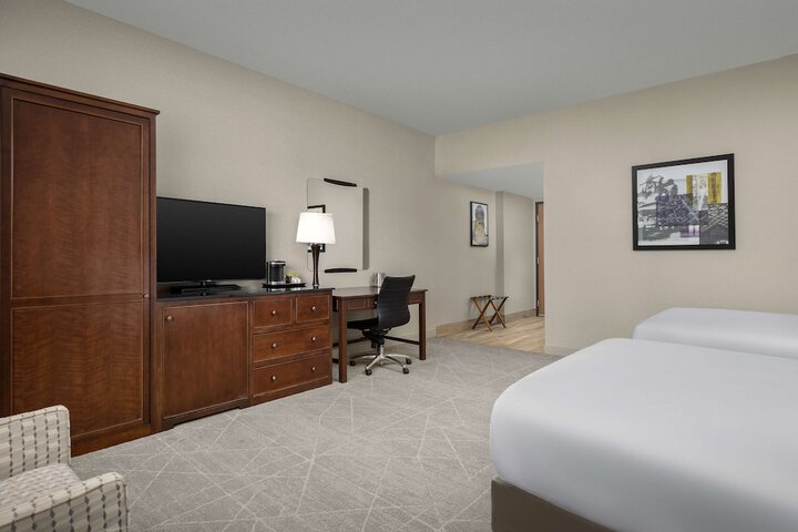 DoubleTree by Hilton Chicago OHare Airport - Rosemont