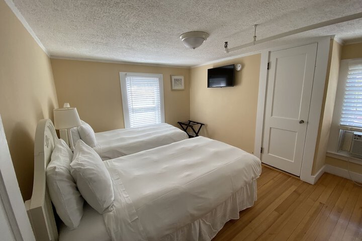 The Kennebunk Inn