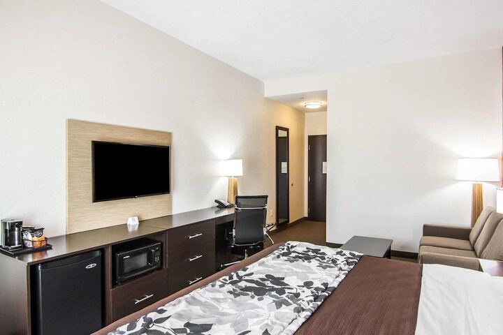Room 21 of 39