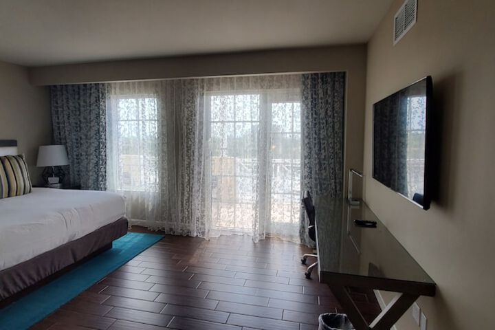 Room 50 of 124