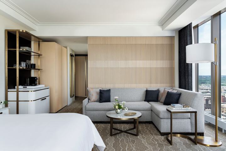 Four Seasons Hotel Minneapolis