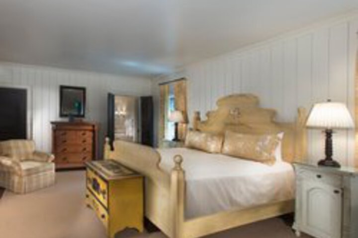Room 125 of 168