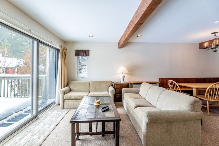4br Private Townhouse at Smugglers Notch Resort 4 Bedroom Condo