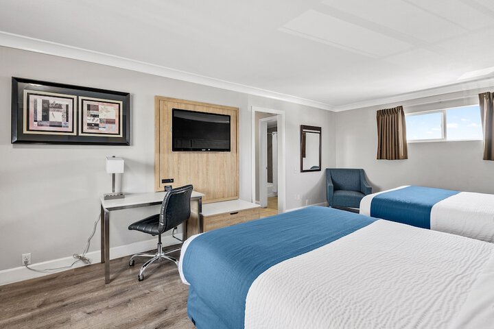 Room 21 of 36