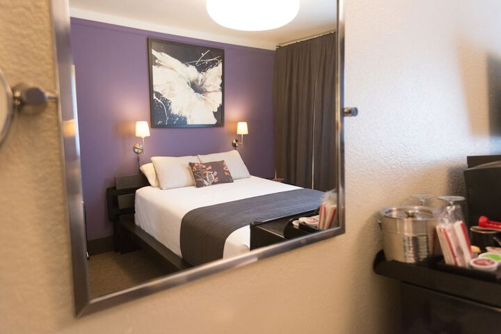Room 34 of 115