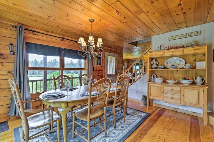 Jacksonville Cabin w / Wraparound Deck & Views