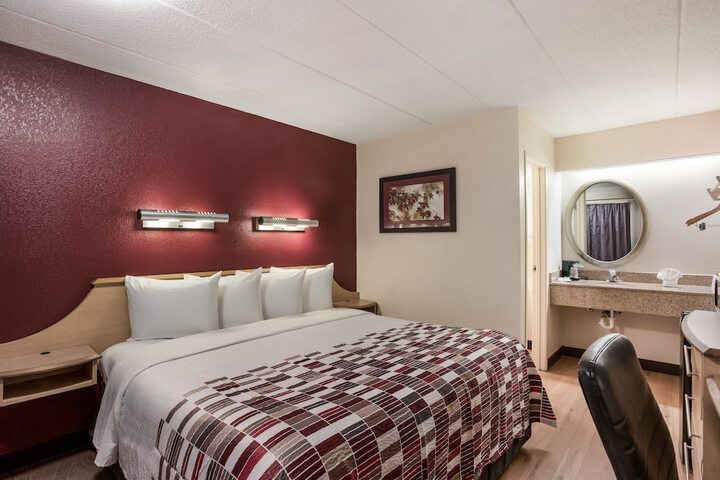 Room 32 of 41