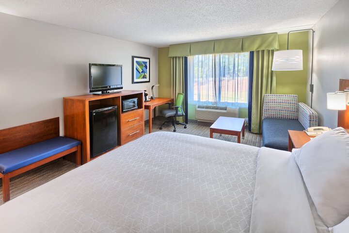 Room 44 of 73