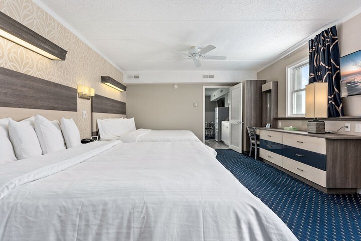 Room 35 of 46