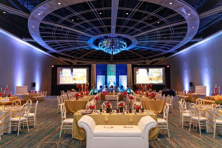 Ballroom/Hall 168 of 186