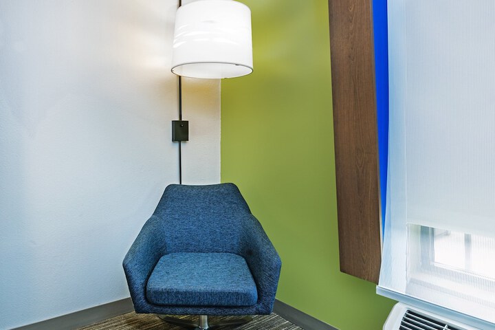 Holiday Inn Express & Suites Sulphur (Lake Charles) by IHG