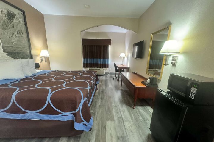 Room 13 of 45