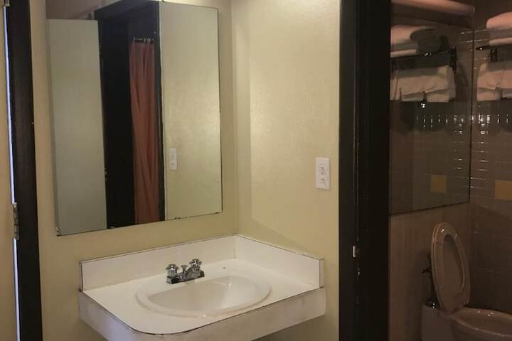Room 15 of 46