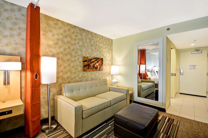 Room 30 of 40