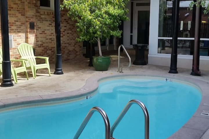 Pool 4 of 34