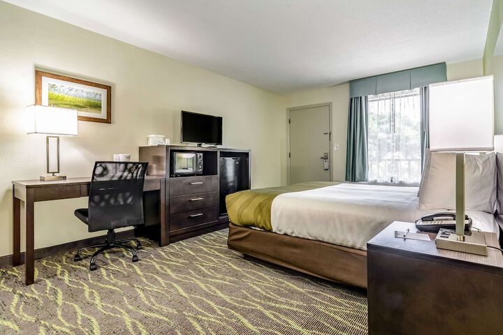 Quality Inn & Suites Creedmoor - Butner