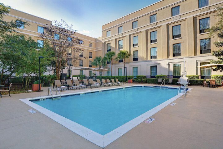 Pool 4 of 51